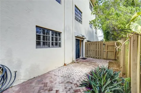 917 NE 16th Avenue Fort Lauderdale FL 33304
