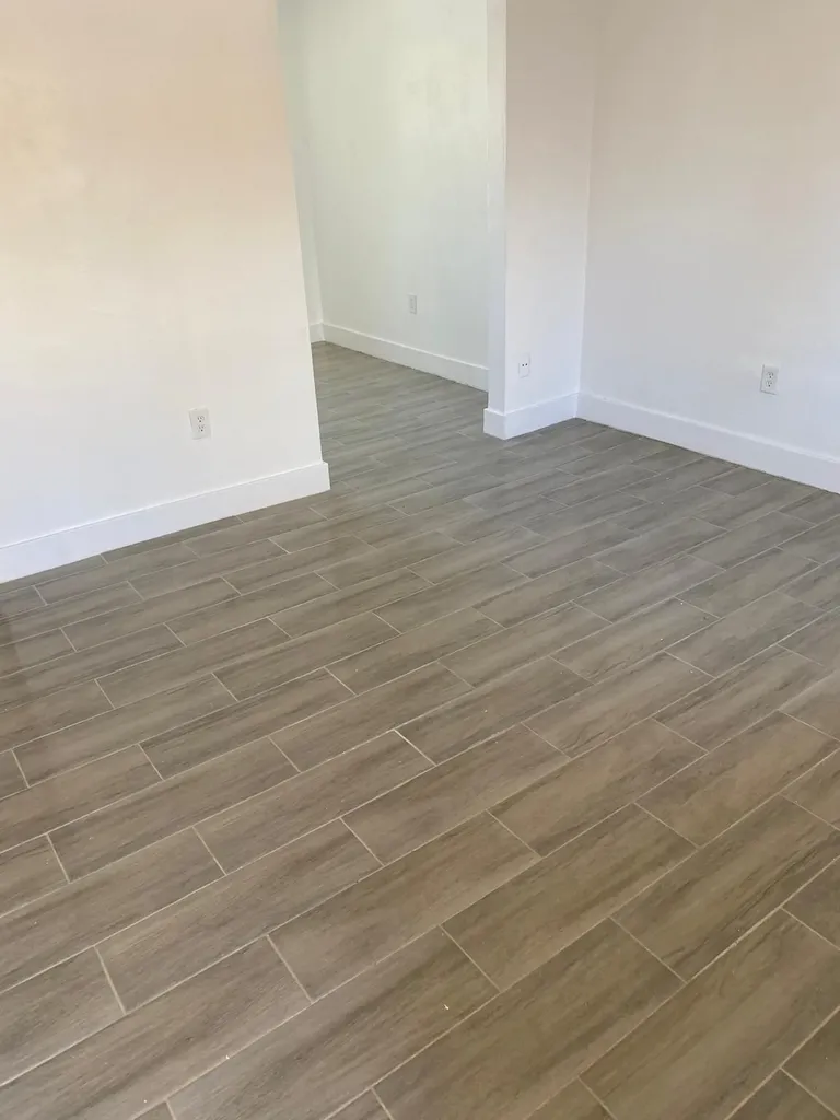 460 SW 7th Street Miami FL 33130