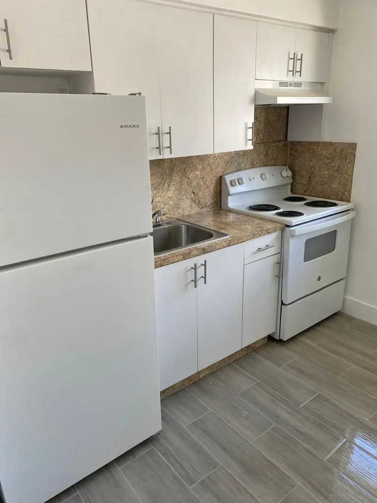 460 SW 7th Street Miami FL 33130