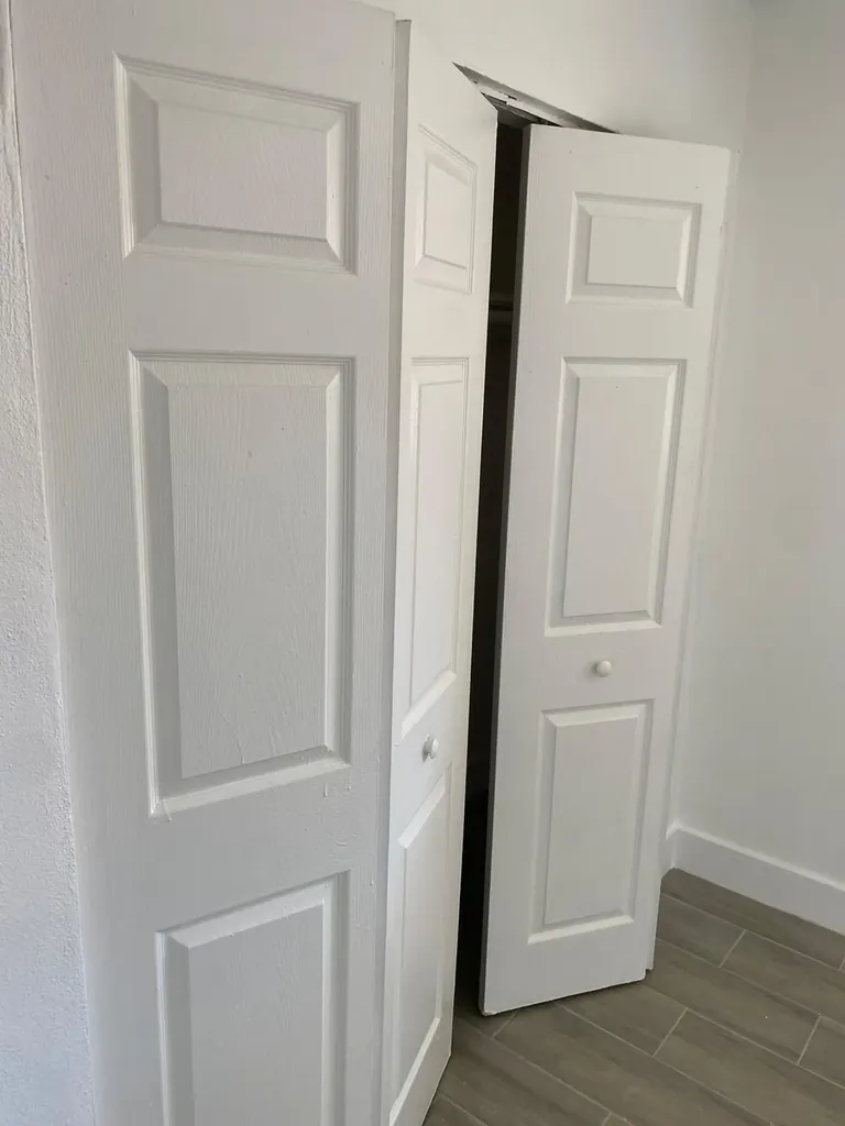 460 SW 7th Street Miami FL 33130