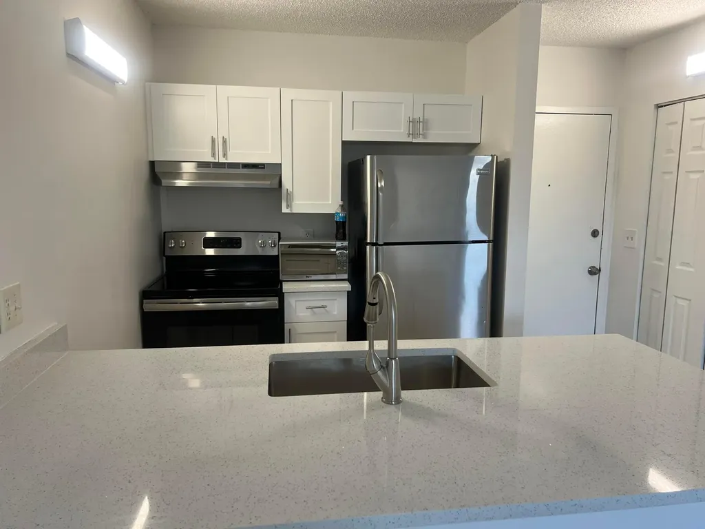 2501 Riverside Drive Coral Springs FL 33065