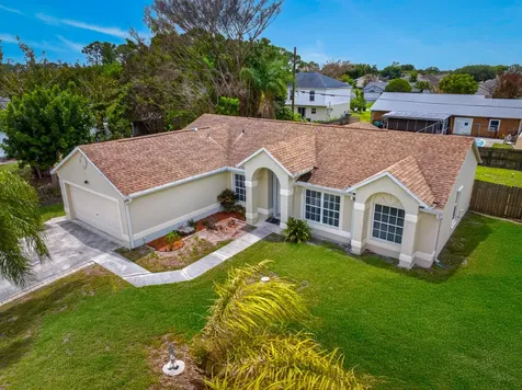 1044 SW Payne Avenue Port St Lucie FL 34953