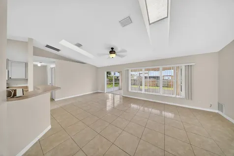 1044 SW Payne Avenue Port St Lucie FL 34953