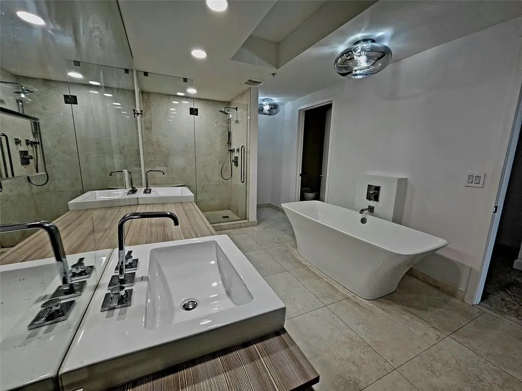 17301 Biscayne Boulevard North Miami Beach FL 33160