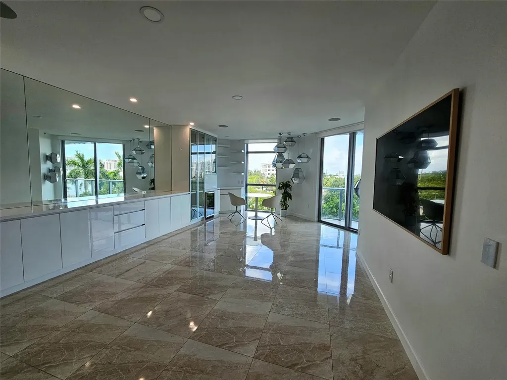 17301 Biscayne Boulevard North Miami Beach FL 33160