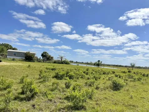 8121 NW 58th Lane Okeechobee FL 34972