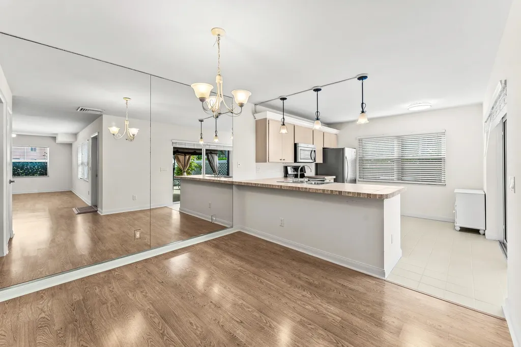 3136 Kingston Court West Palm Beach FL 33409