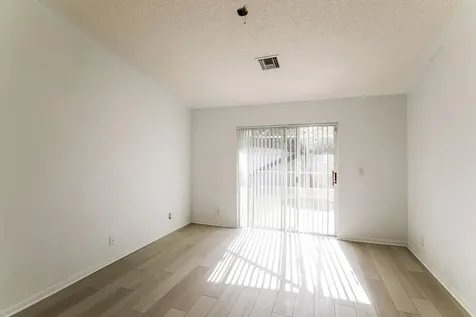 5491 NW 40th Terrace Coconut Creek FL 33073