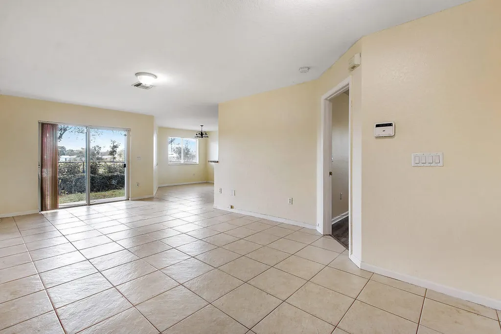 8460 NW 40th Street Coral Springs FL 33065