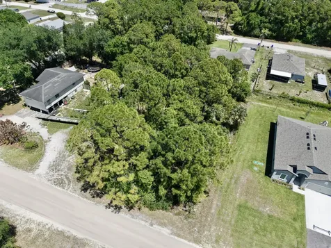 7756 98th Avenue Vero Beach FL 32967
