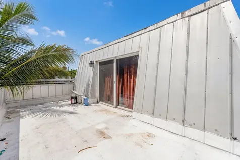 1380 NE 40th Drive Oakland Park FL 33334