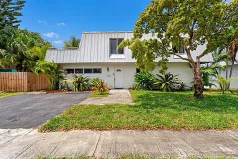 1380 NE 40th Drive Oakland Park FL 33334