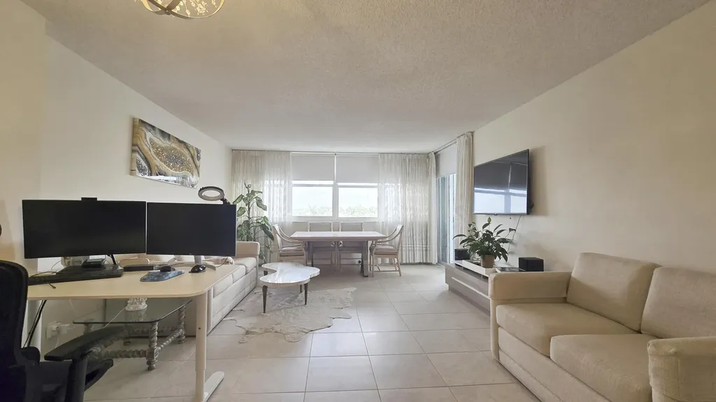 1400 S Ocean Drive Hollywood FL 33019