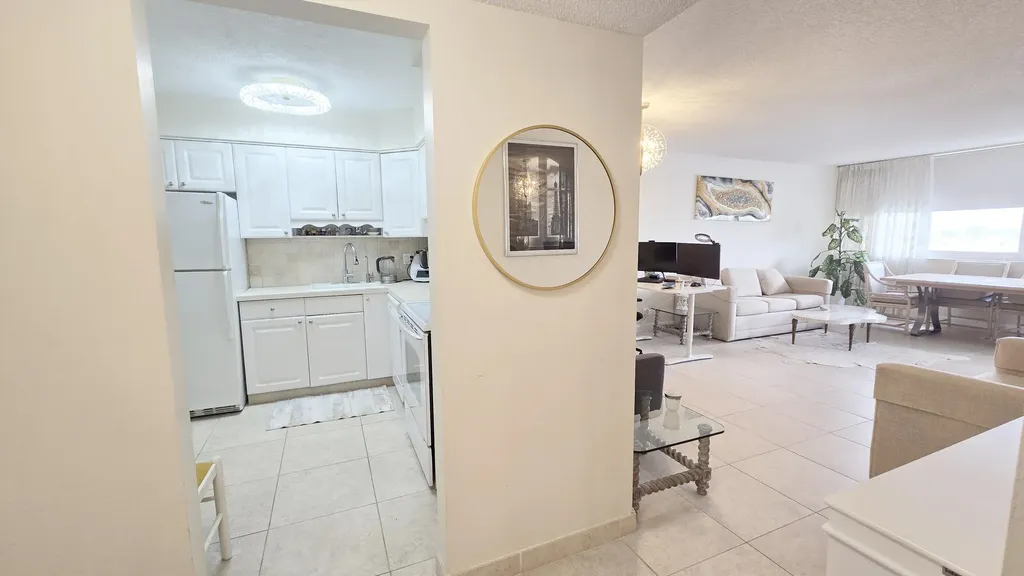 1400 S Ocean Drive Hollywood FL 33019