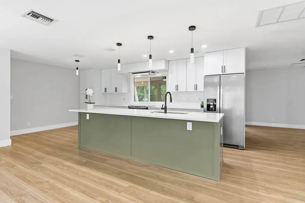 4397 Avocado Boulevard West Palm Beach FL 33411