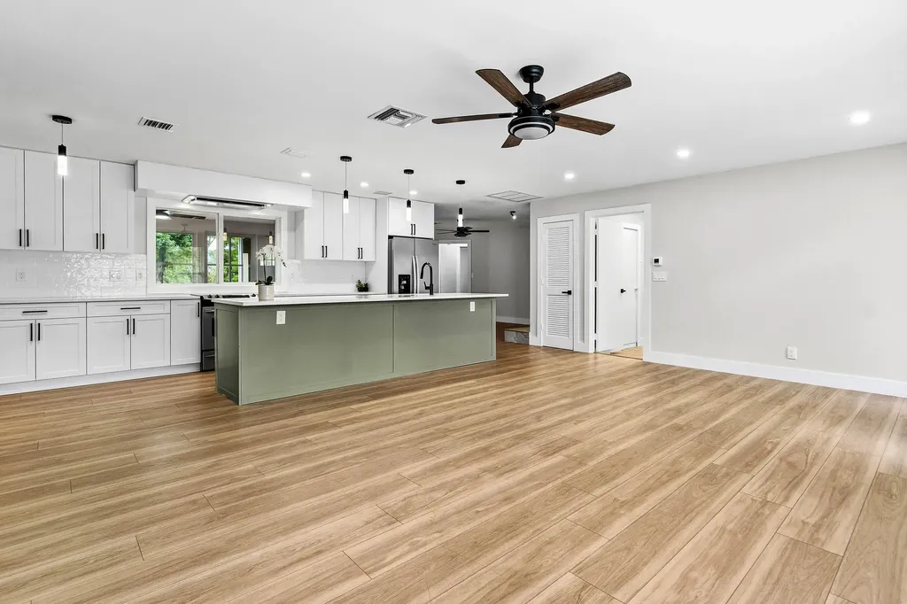 4397 Avocado Boulevard West Palm Beach FL 33411