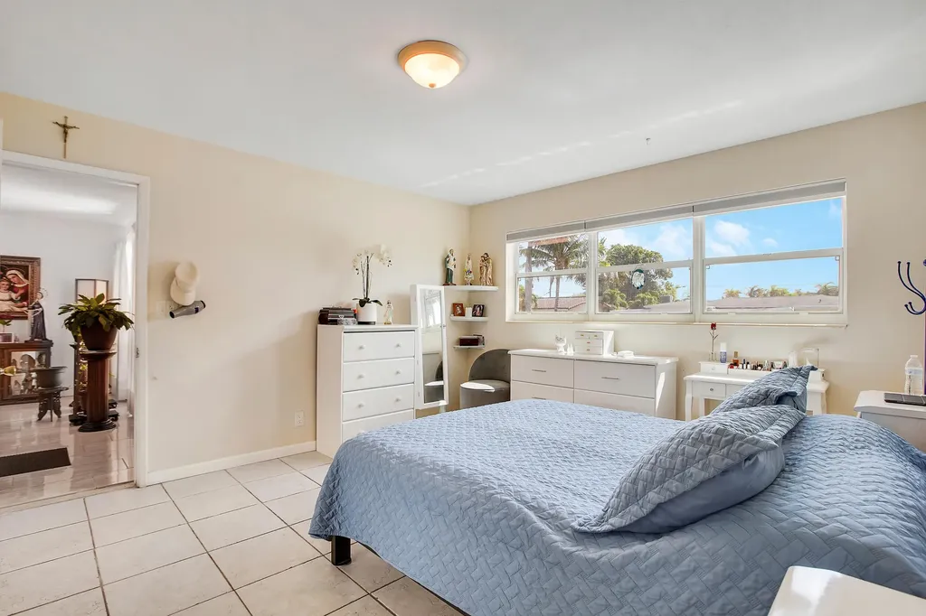 104 N 31st Court Hollywood FL 33021