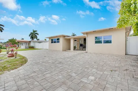 104 N 31st Court Hollywood FL 33021
