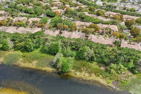 3875 Tree Top Drive Weston FL 33332