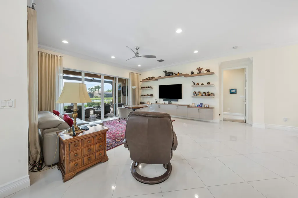 8196 Mount Thor Lane Boynton Beach FL 33473