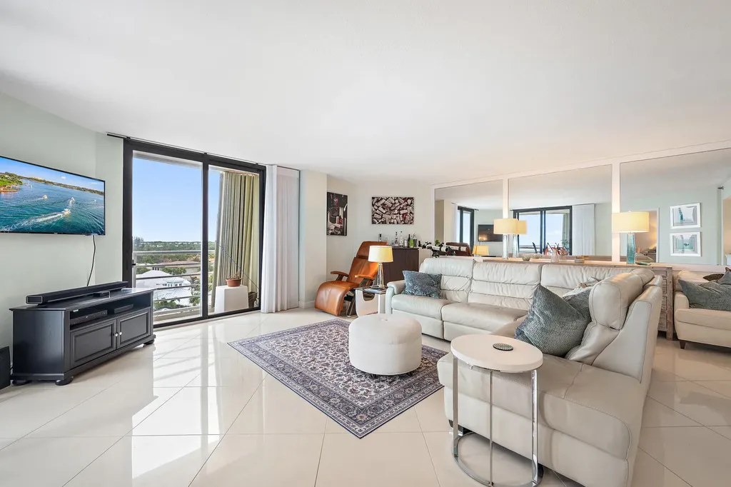 176 Helios Drive Jupiter FL 33477