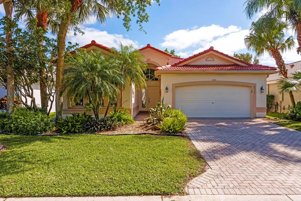 6530 Hawaiian Avenue Boynton Beach FL 33437