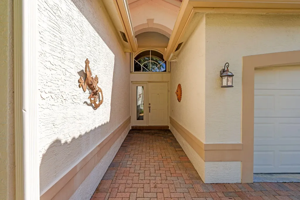 6530 Hawaiian Avenue Boynton Beach FL 33437
