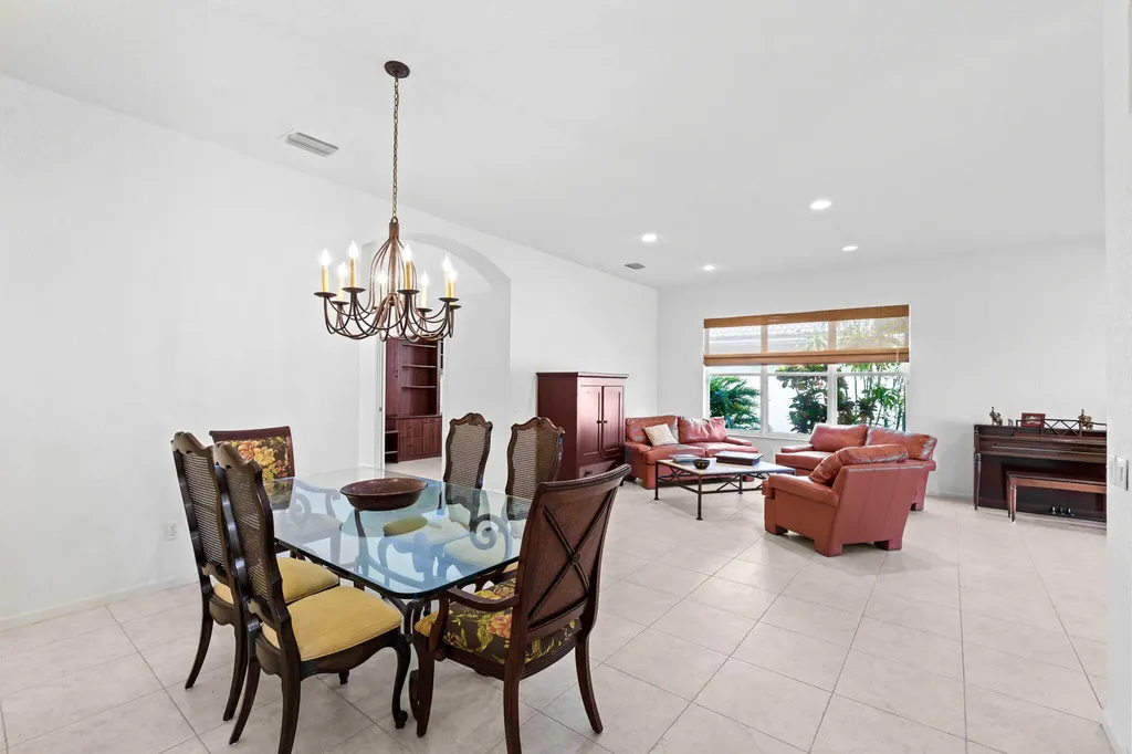 6530 Hawaiian Avenue Boynton Beach FL 33437