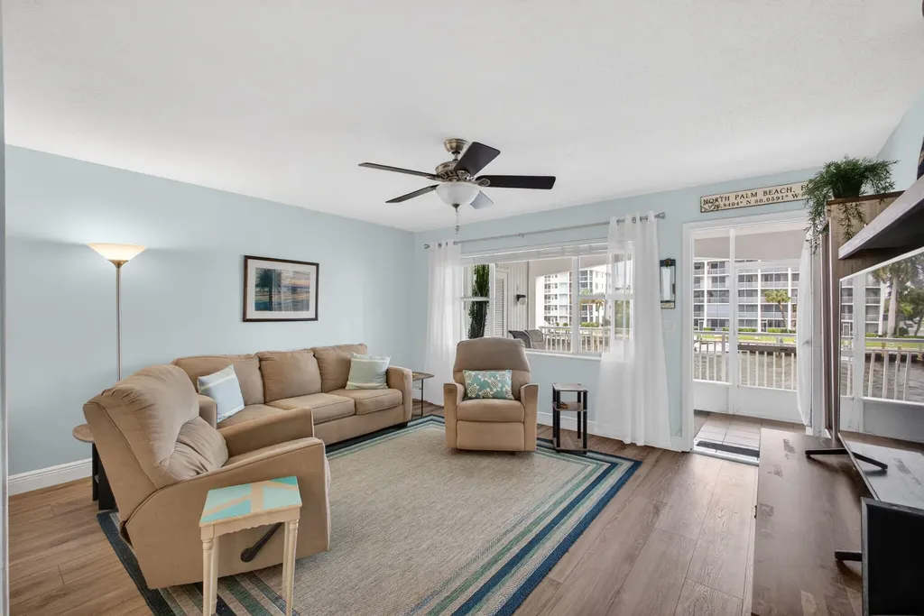111 Shore Court North Palm Beach FL 33408