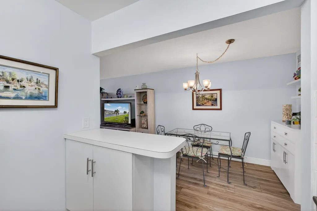 111 Shore Court North Palm Beach FL 33408