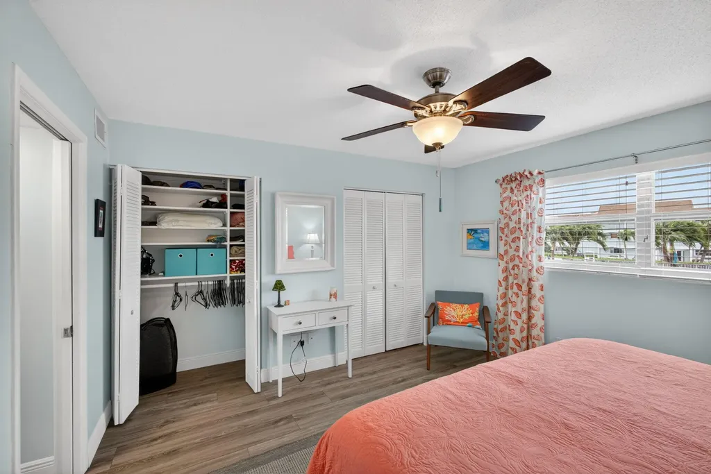 111 Shore Court North Palm Beach FL 33408