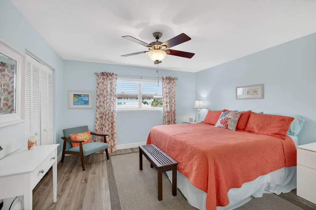 111 Shore Court North Palm Beach FL 33408