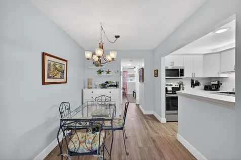 111 Shore Court North Palm Beach FL 33408