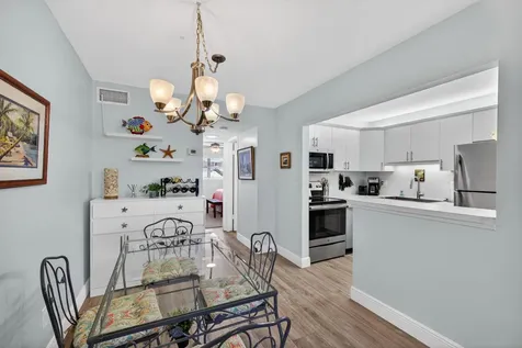 111 Shore Court North Palm Beach FL 33408
