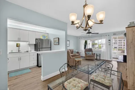 111 Shore Court North Palm Beach FL 33408