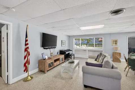 111 Shore Court North Palm Beach FL 33408
