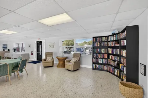 111 Shore Court North Palm Beach FL 33408