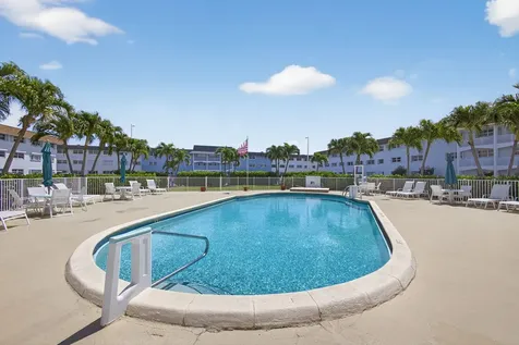 111 Shore Court North Palm Beach FL 33408