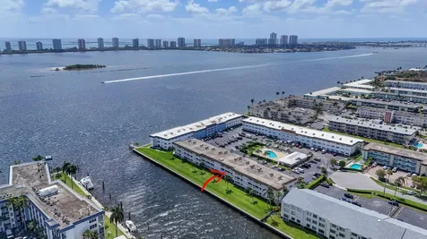 111 Shore Court North Palm Beach FL 33408