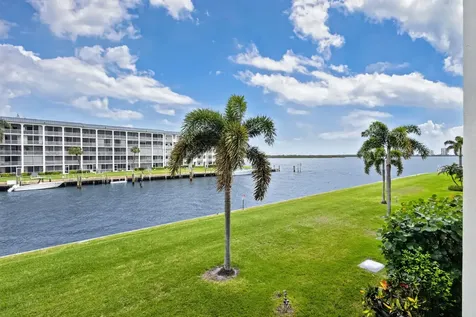111 Shore Court North Palm Beach FL 33408