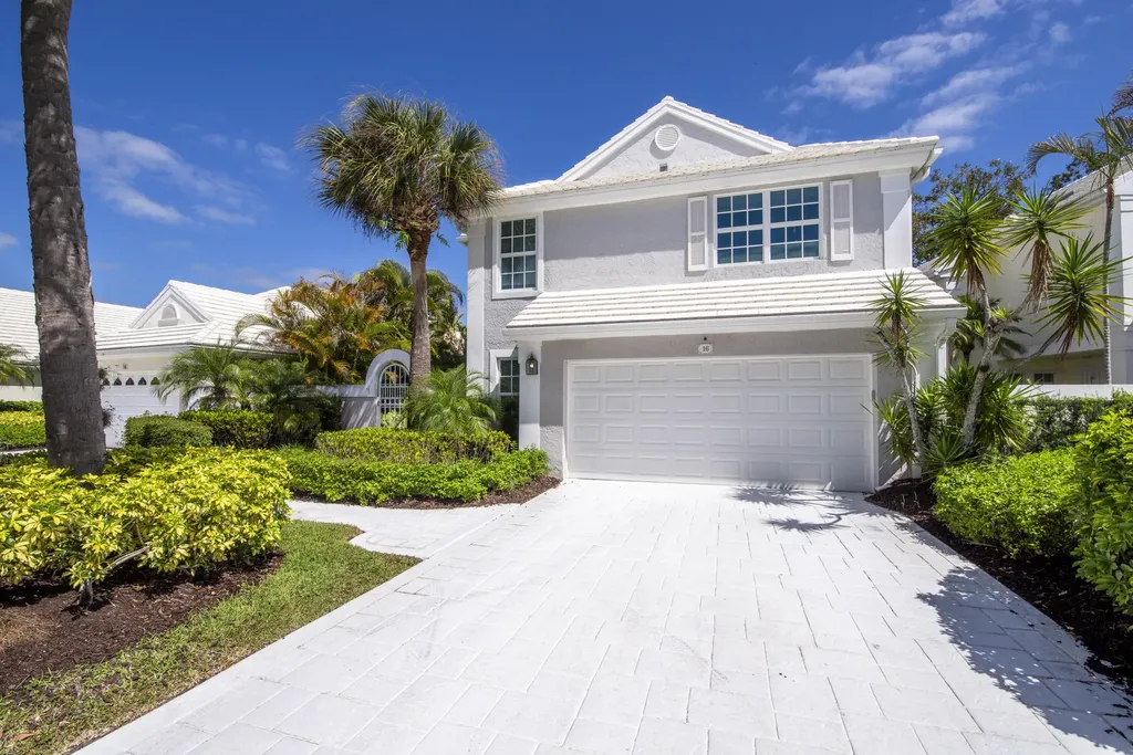 16 Windsor Lane Palm Beach Gardens FL 33418