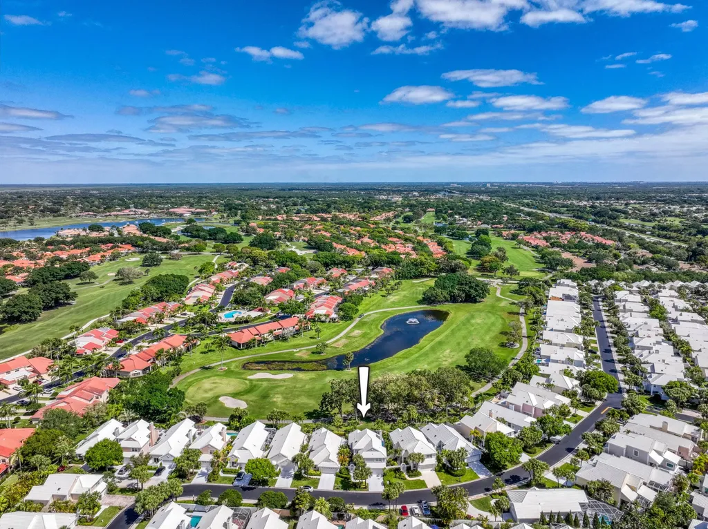 16 Windsor Lane Palm Beach Gardens FL 33418
