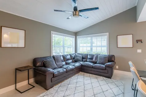 16 Windsor Lane Palm Beach Gardens FL 33418