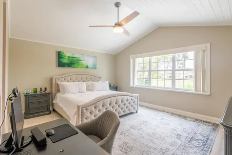 16 Windsor Lane Palm Beach Gardens FL 33418