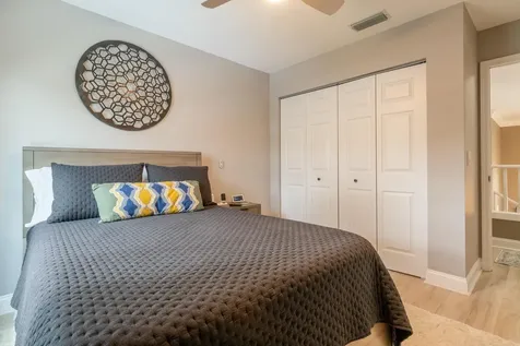 16 Windsor Lane Palm Beach Gardens FL 33418