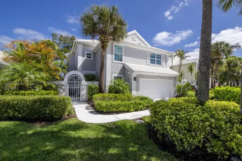 16 Windsor Lane Palm Beach Gardens FL 33418