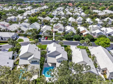 16 Windsor Lane Palm Beach Gardens FL 33418