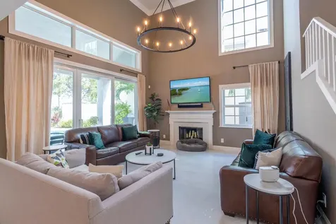 16 Windsor Lane Palm Beach Gardens FL 33418