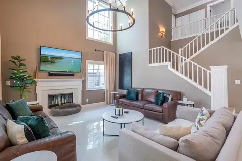 16 Windsor Lane Palm Beach Gardens FL 33418