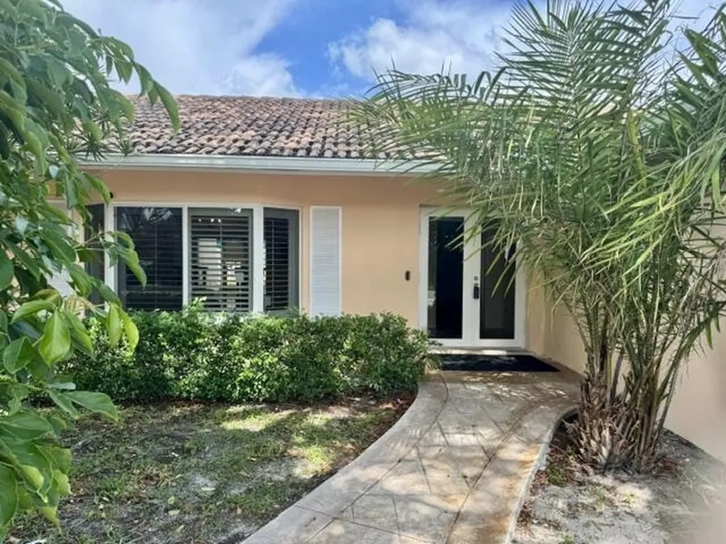 5805 NE 21st Avenue Fort Lauderdale FL 33308